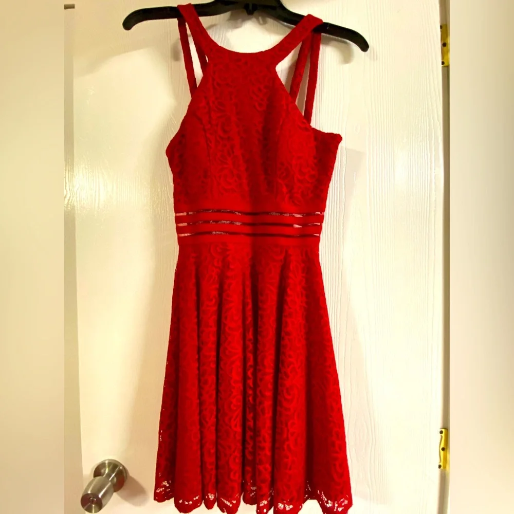 Red Formal Dress / Homecoming - Picture 1 of 4